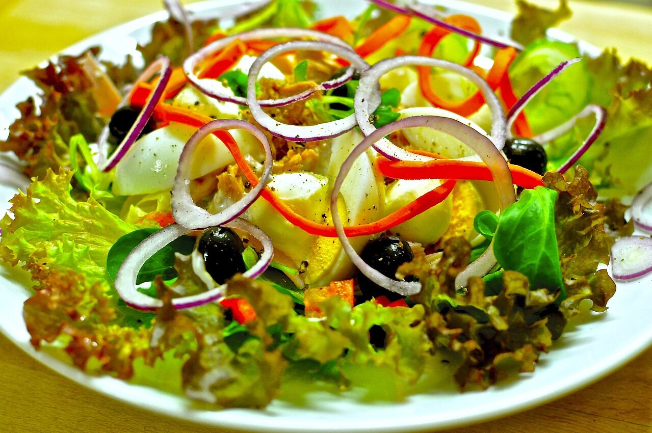 cropped-salad-1095649_1280.jpg